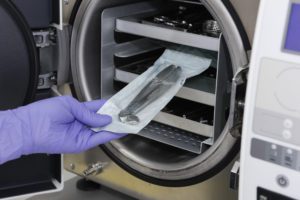 Sterilizing medical instruments in autoclave