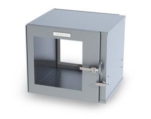 The CAP18W pass-thru cabinet is ideal for manufacturing and laboratory processes requiring easy but thorough cleaning, including pharmacies and semi-conductor manufacturing.