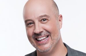 A portrait of MasterControl's chief product and marketing officer, Matt Lowe