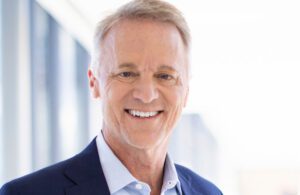 A portrait of Boston Scientific CEO and Chair Mike Mahoney.