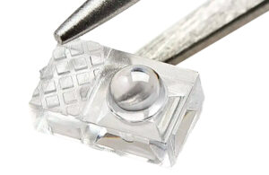 A miniaturized medical device part made by Isometric Micro Molding.