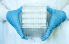A photo of Plastic Ingenuity’s recyclable and optimized PET pipette package for Beckman Coulter Diagnostics.