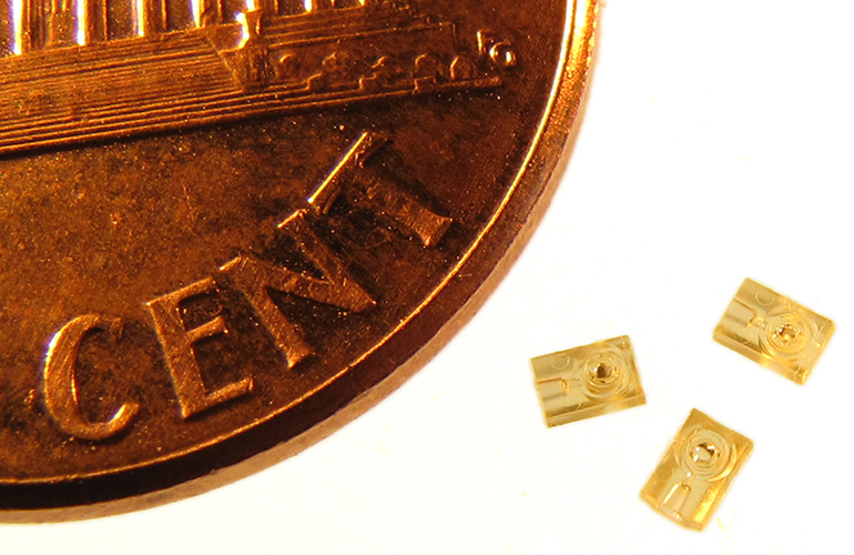 Accumold brings microoptics expertise to Photonics West 2025