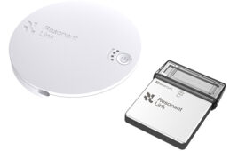 An image of Resonant Link Medical's wireless 20-minute IPG recharger.