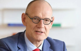 A photo of Siemens Healthineers CEO Bernhard Montag.