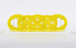 Dual‑light 3D printing fuses soft and hard plastics for flexible medical devices
