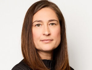 A photo of Deanna Harshbarger.