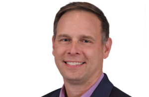 A photo of Scott Robertson.
